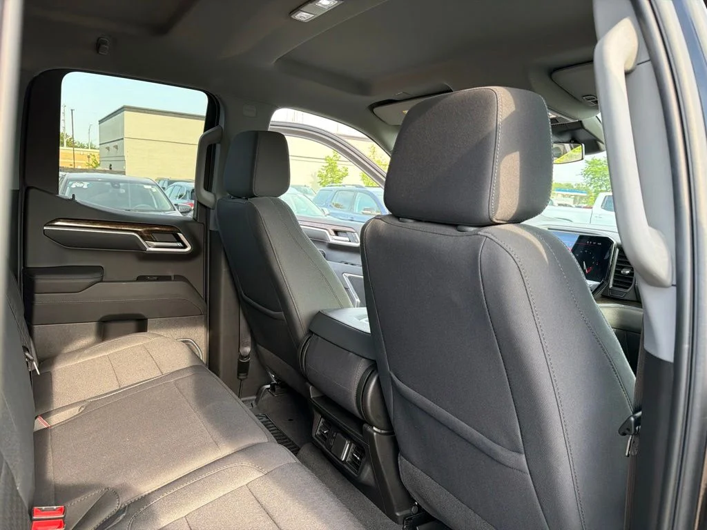 Used 2023 Black GMC Elevation image 22