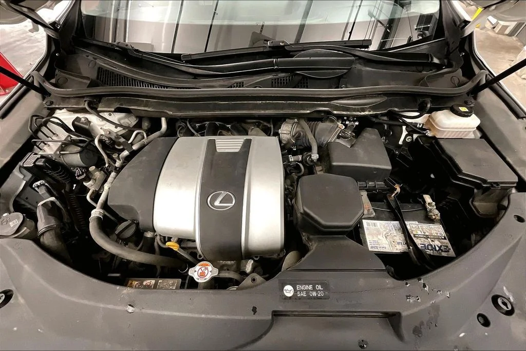Used 2017 White Lexus 350 image 14