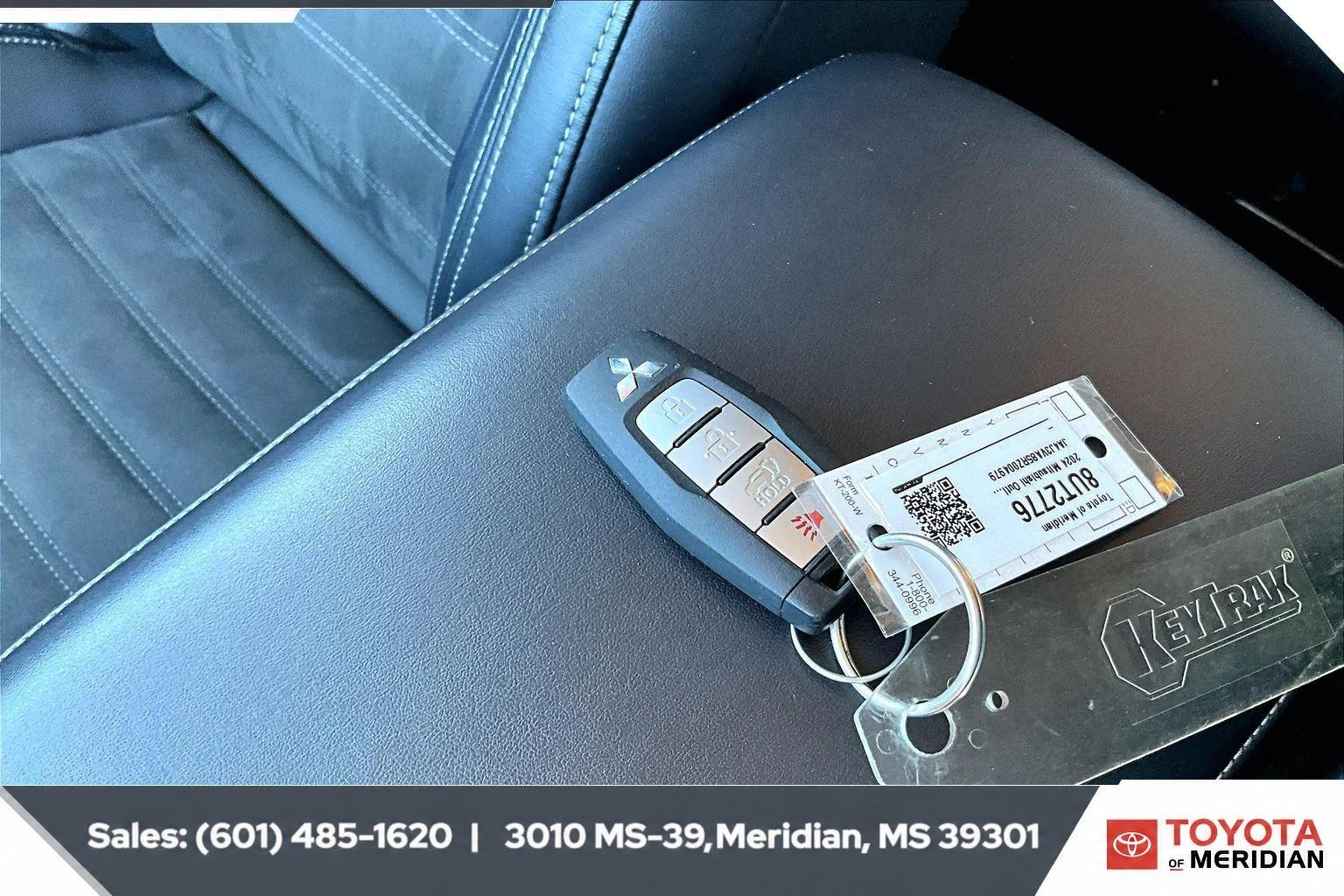 Used 2024 Black Diamond Mitsubishi SE image 9