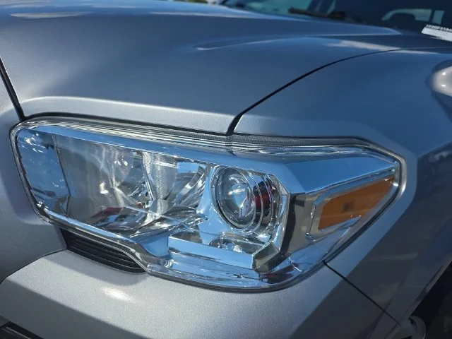 Used 2020 Silver Toyota SR image 31