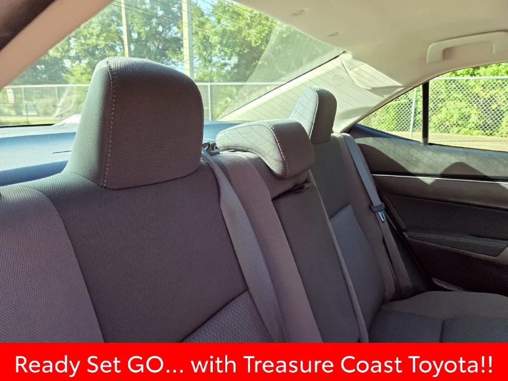 Used 2018 Red Toyota LE image 19
