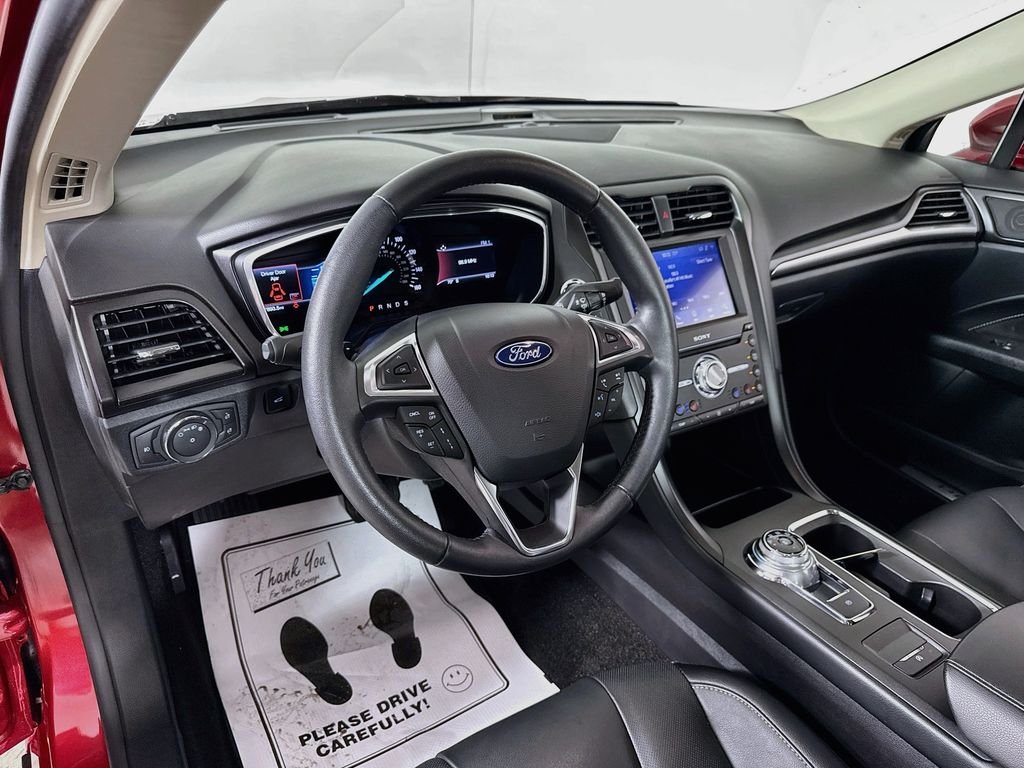 Used 2020 Rapid Red Metallic Tinted Clearcoat Ford Titanium image 9