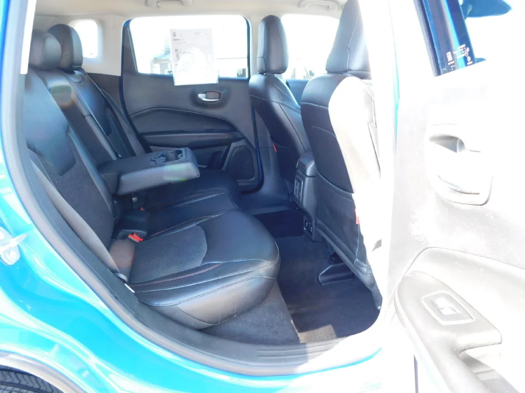 Used 2018 Blue Jeep Trailhawk image 19