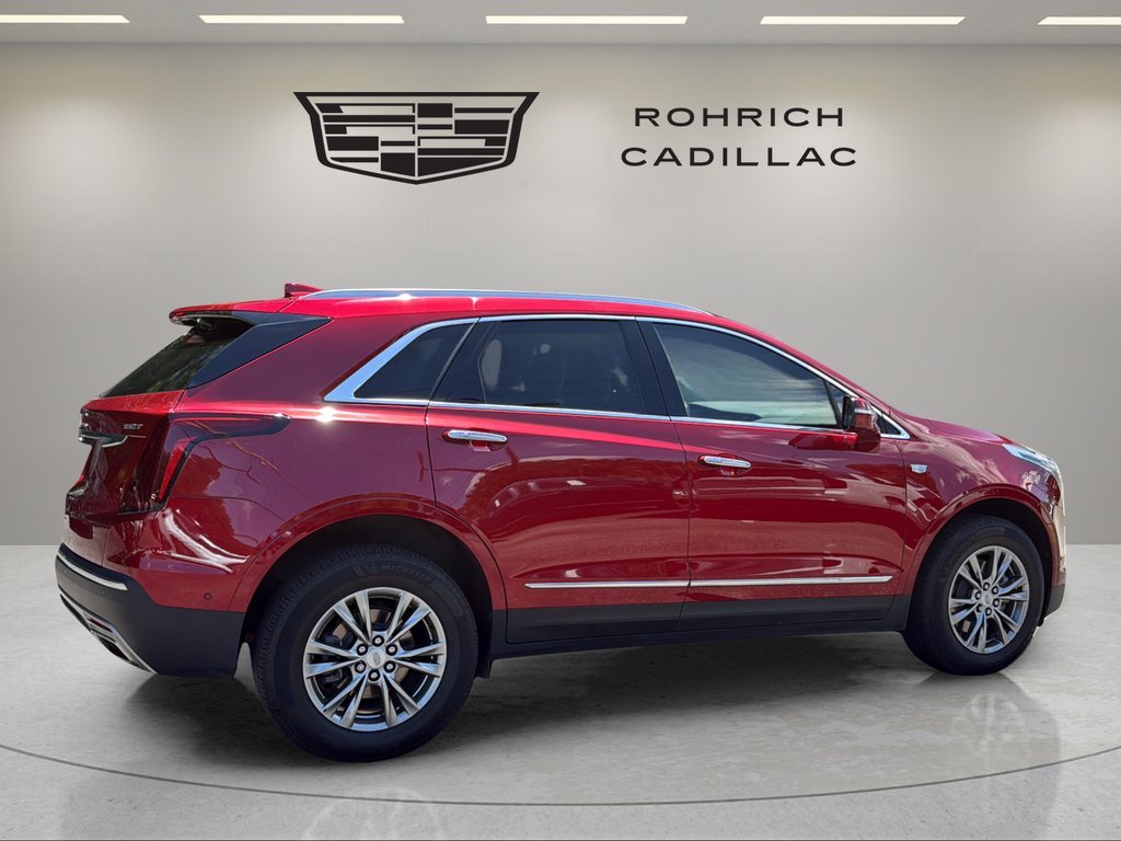 Used 2022 INFRARED TINTCOAT Cadillac AWD Premium Luxury image 4