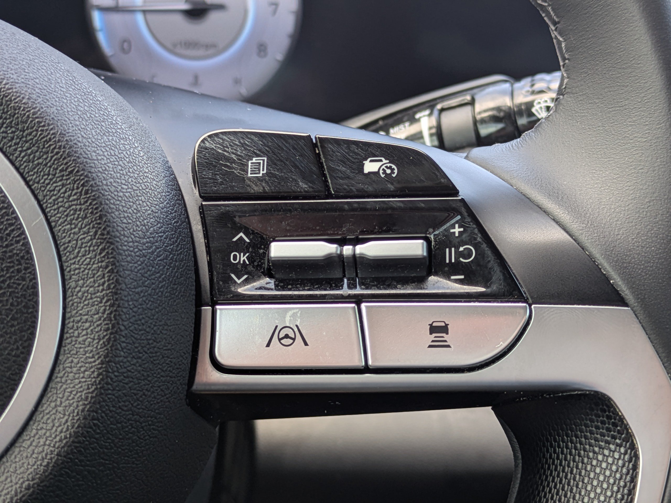 2025 Hyundai Elantra SEL - Photo 24