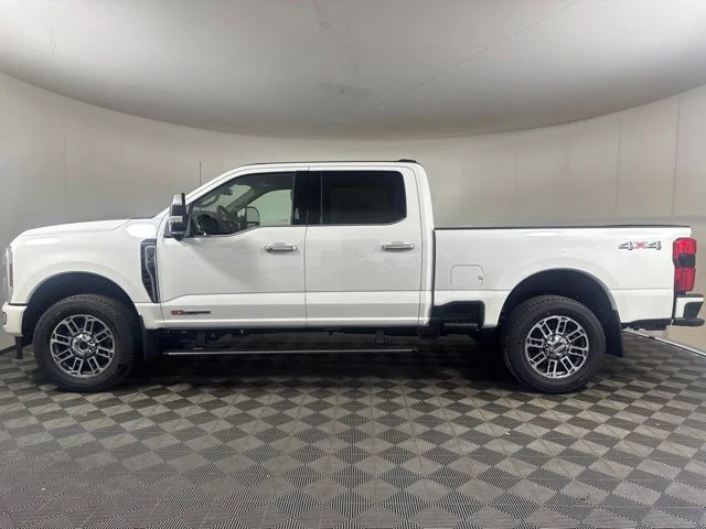 New 2026 Star White Metallic Tri-Coat Ford Platinum image 7