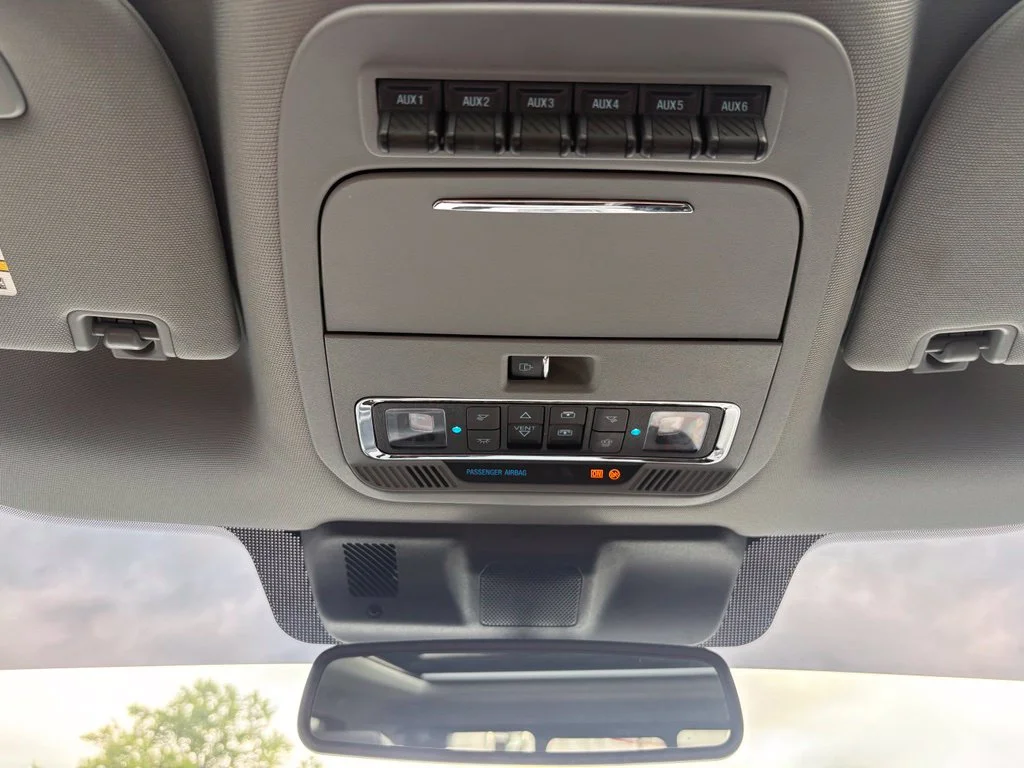 Used 2023 White Ford Lariat image 23