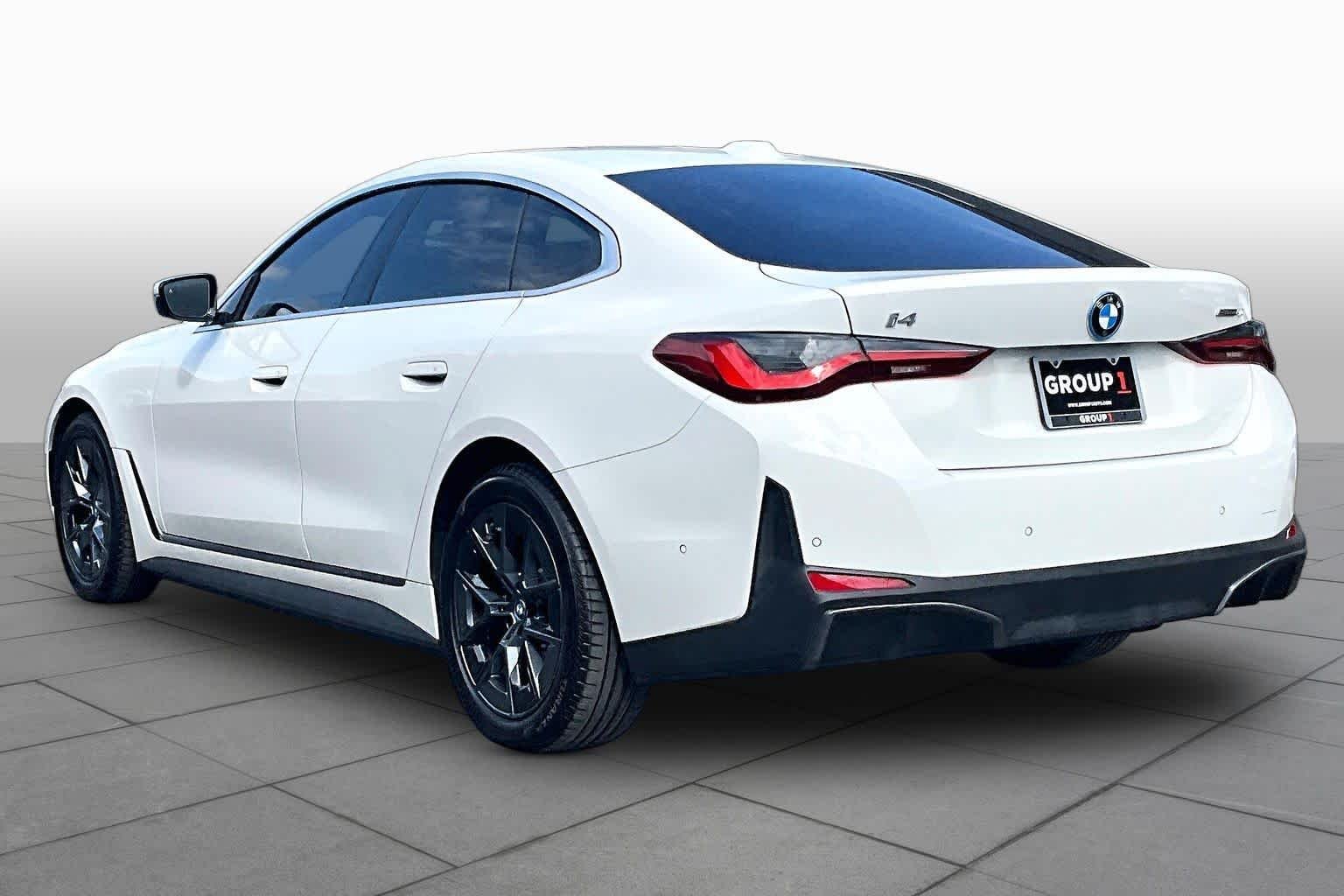 Used 2023 Alpine White BMW eDrive40 image 11