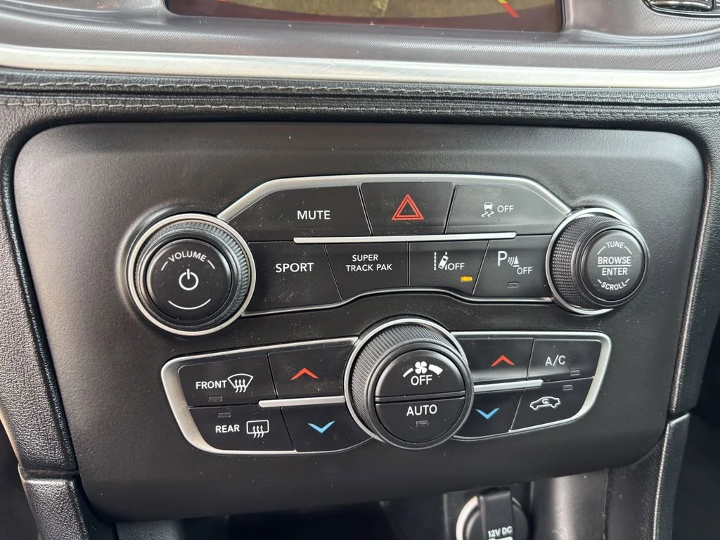 Used 2022 Red Dodge R/T image 18