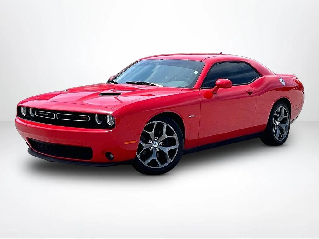 Used 2015 Red Dodge R/T image 2