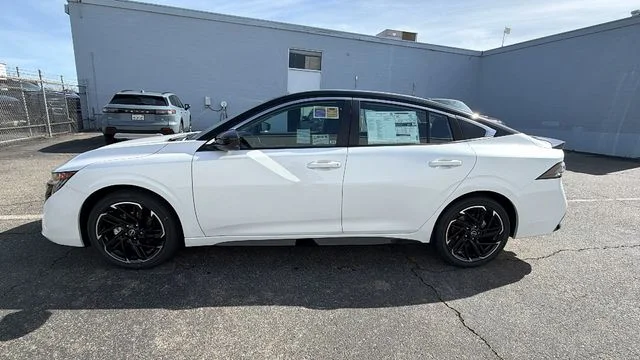 2026 Nissan Sentra SR - Photo 7