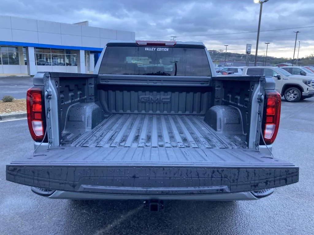 New 2026 Sterling Metallic GMC Elevation image 11