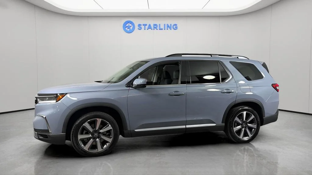 Used 2025 Gray Honda Touring image 2