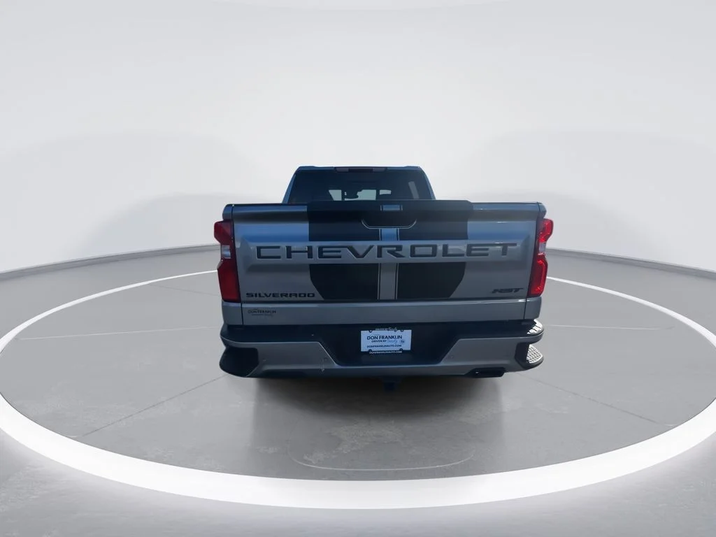 Used 2025 Gray Chevrolet RST image 7