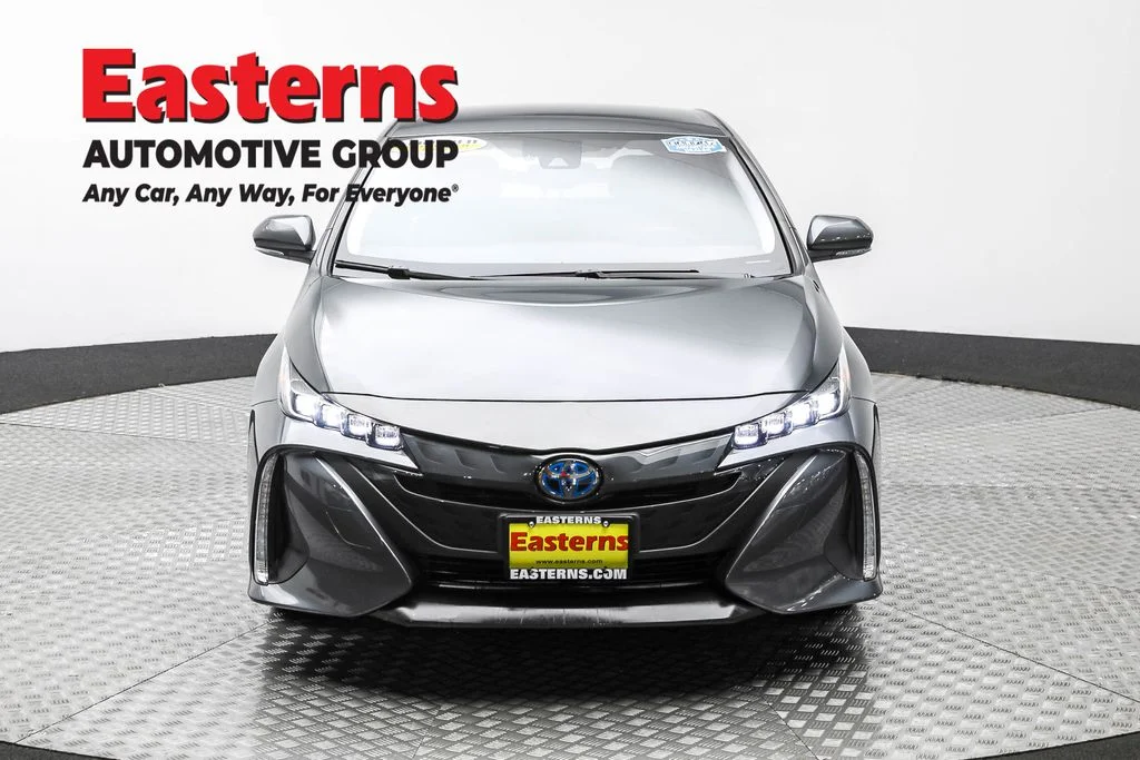 Used 2021 Gray Toyota LE image 2
