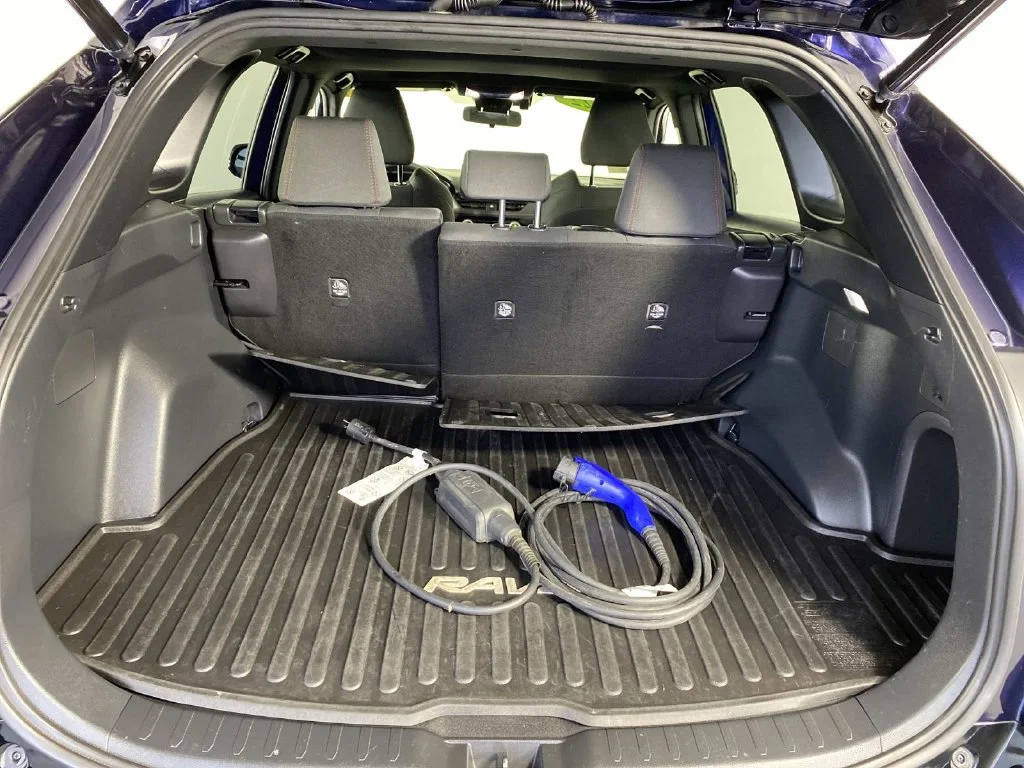 Used 2022 Blueprint Toyota SE image 9