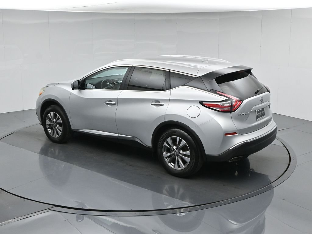 Used 2016 Silver Nissan SL image 39