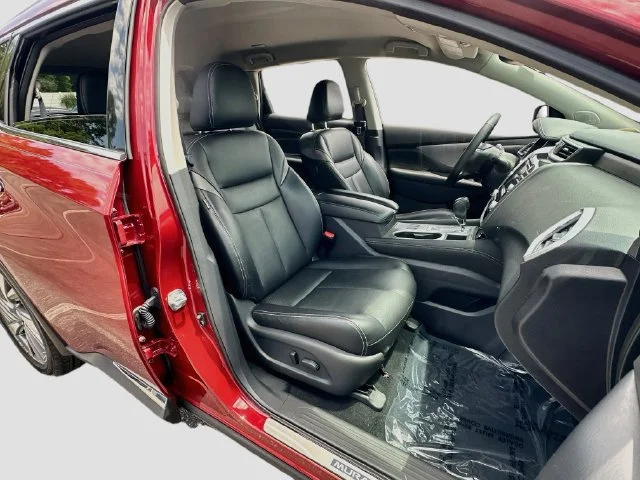 Used 2019 Cayenne Red Pearl Metallic Nissan SL image 28