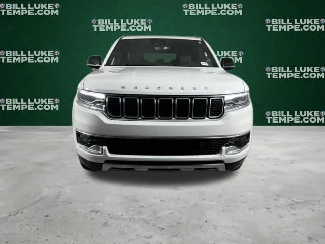 2023 Jeep Wagoneer L Series III - Photo 6