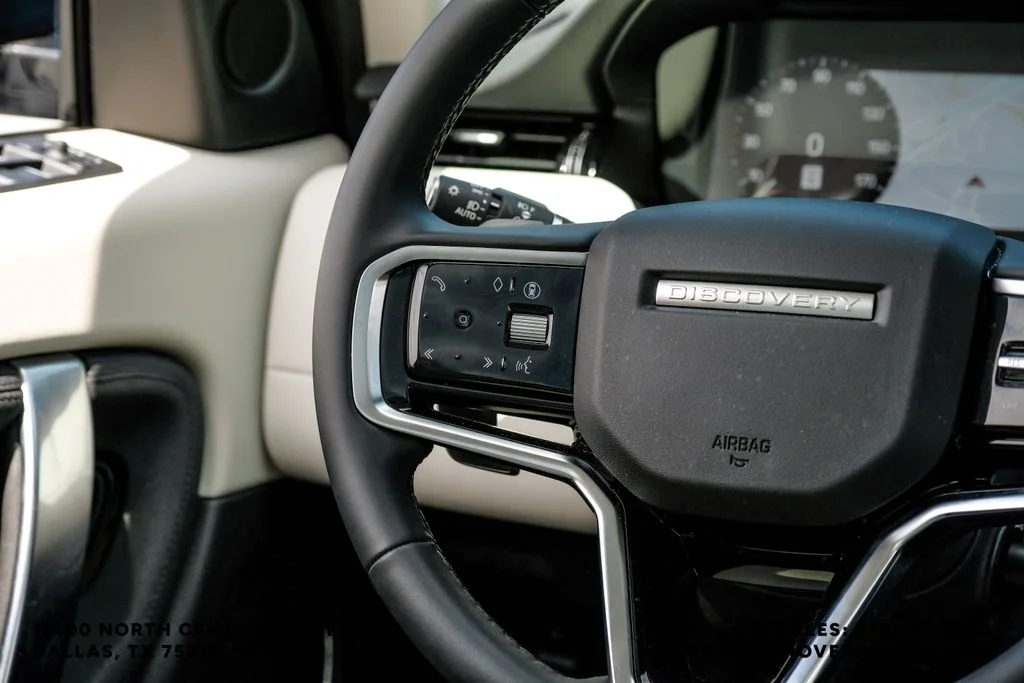 Used 2025 Black Land Rover S image 16