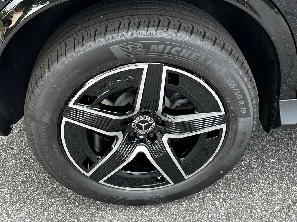 New 2026 Black Mercedes-Benz GLC 300 image 58