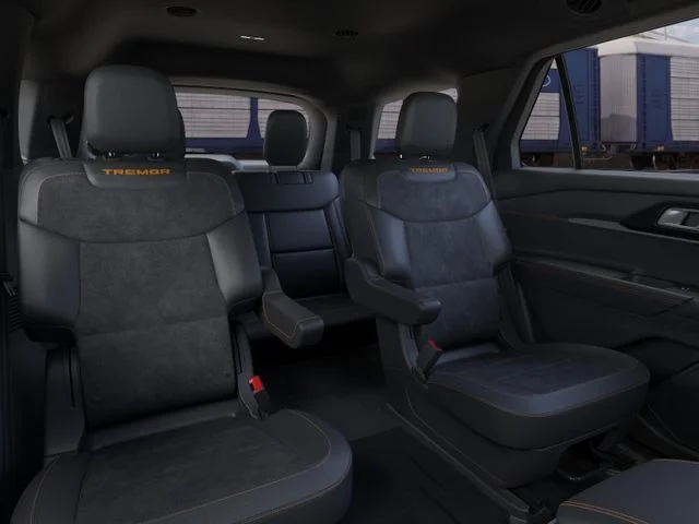 New 2026 Space White Metallic Ford Tremor image 11
