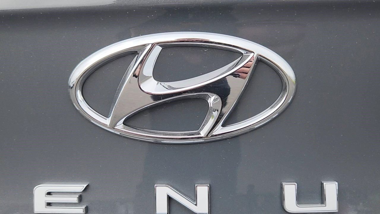 New 2026 Ecotronic Gray Hyundai SEL image 7