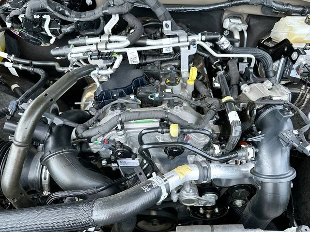 Used 2025 Gray Ford Base image 27