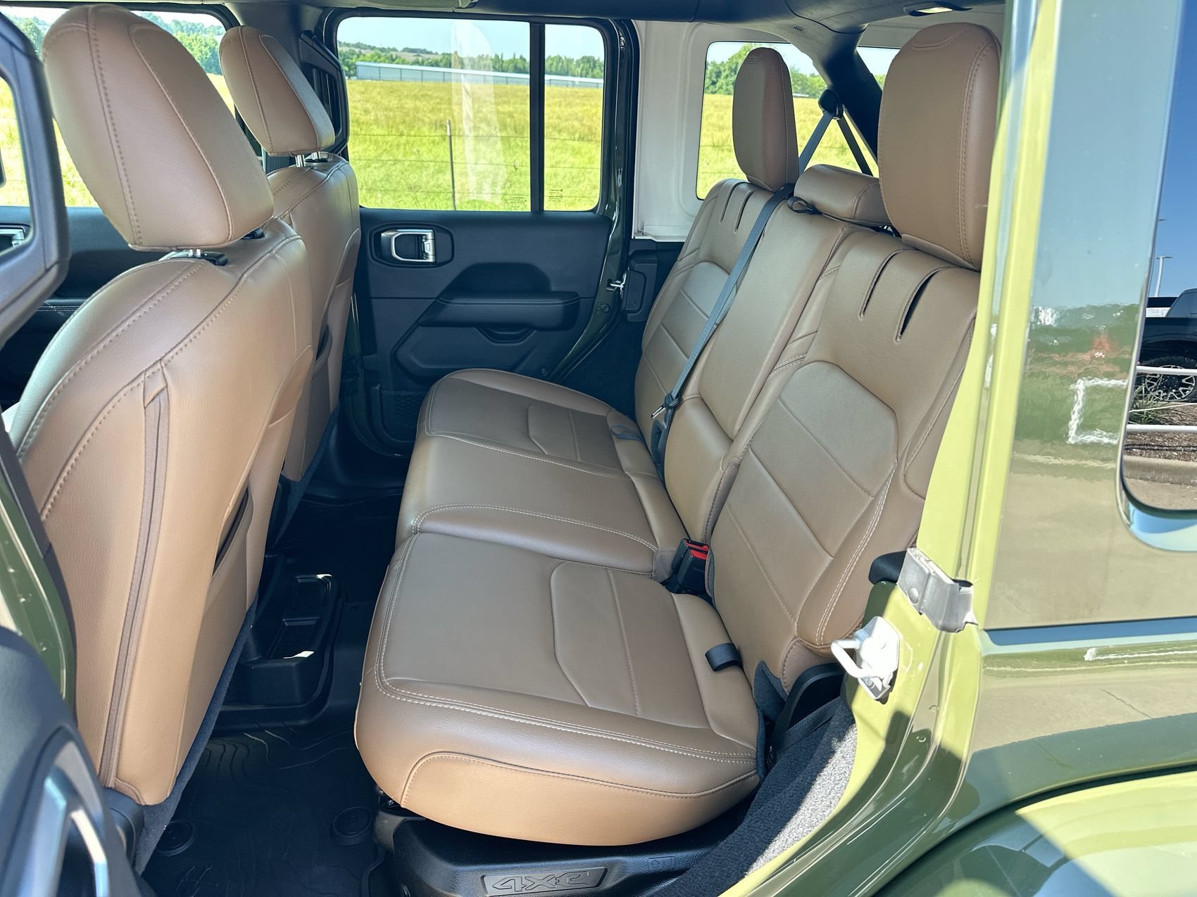 Used 2023 Sarge Green Clearcoat Jeep Sahara image 23
