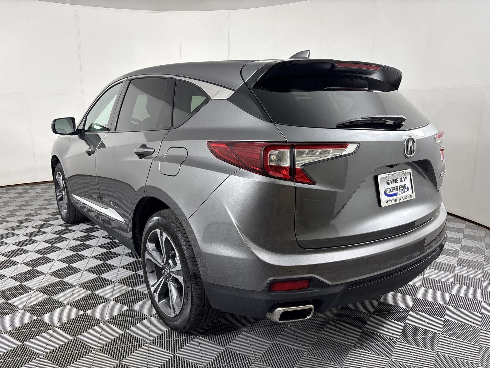Used 2024 Liquid Carbon Metallic Acura w/Advance Package image 22