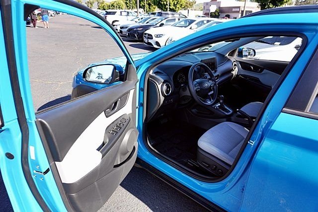 Used 2023 Green Hyundai SEL image 34