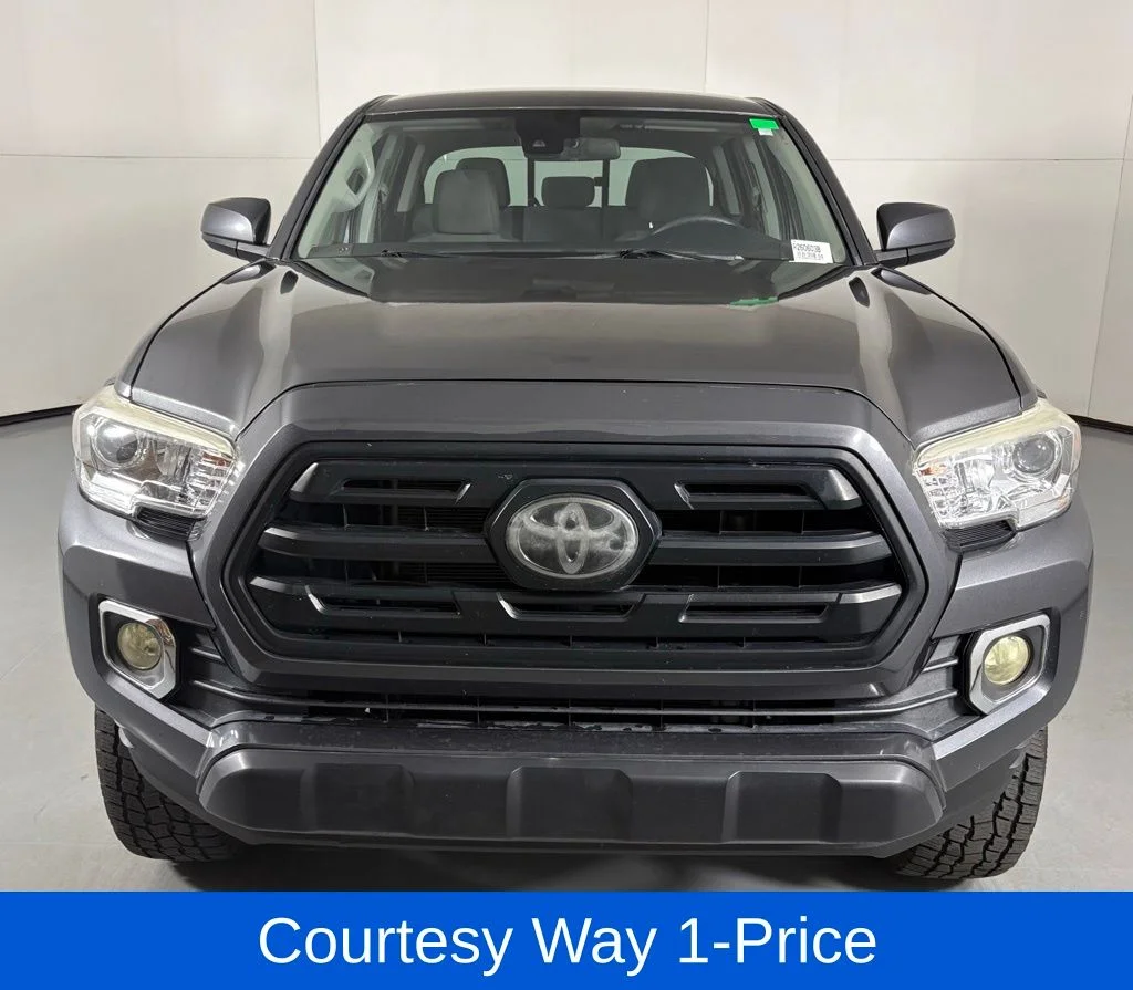 Used 2018 Gray Toyota SR image 4