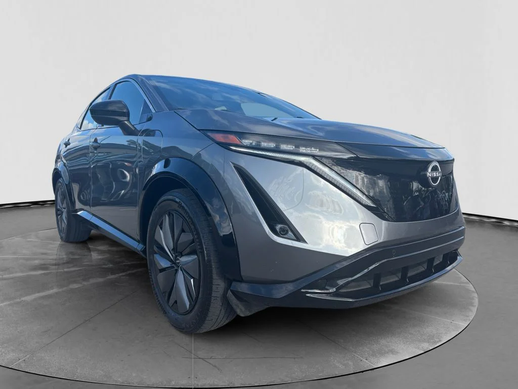 Used 2023 Gray Nissan ENGAGE image 9