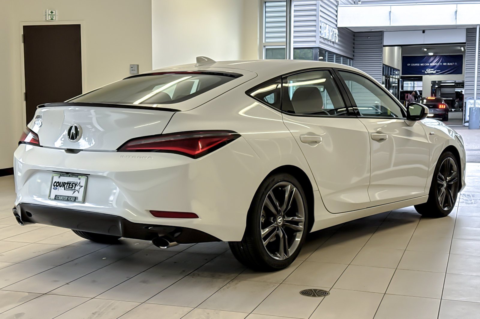 Used 2023 Platinum White Pearl Acura w/A-Spec Package image 4