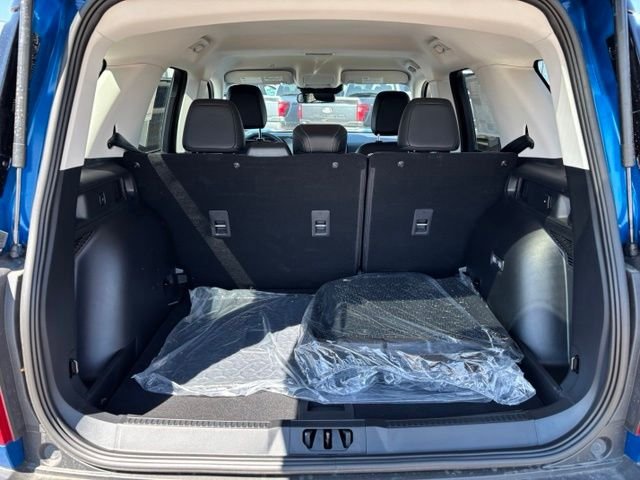 New 2026 Velocity Blue Metallic Ford Outer Banks® image 18