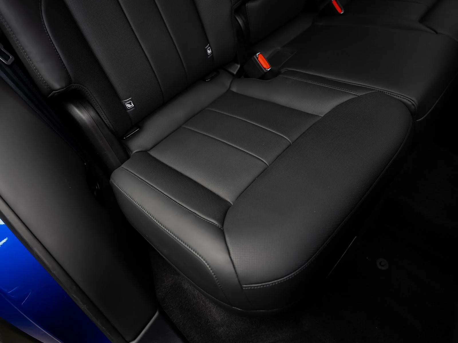Used 2025 Blue Land Rover Autobiography image 37