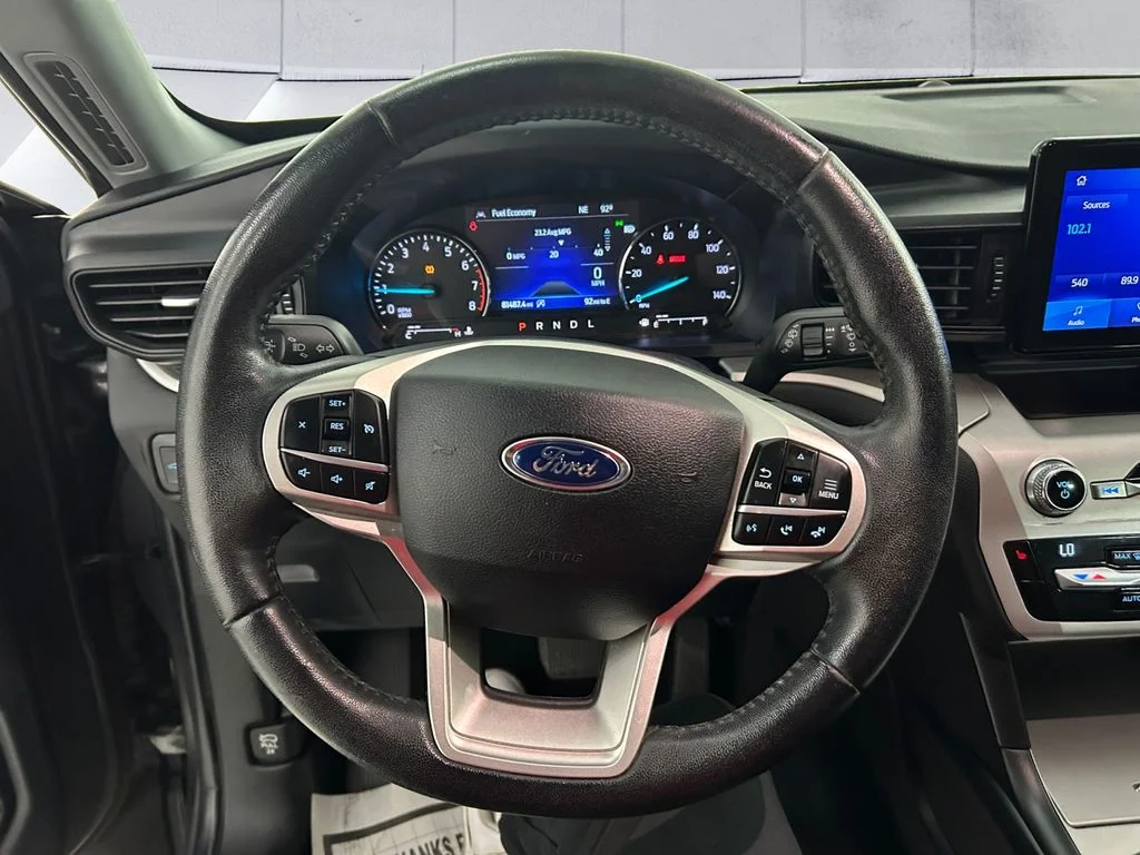 Used 2021 Gray Ford XLT image 9