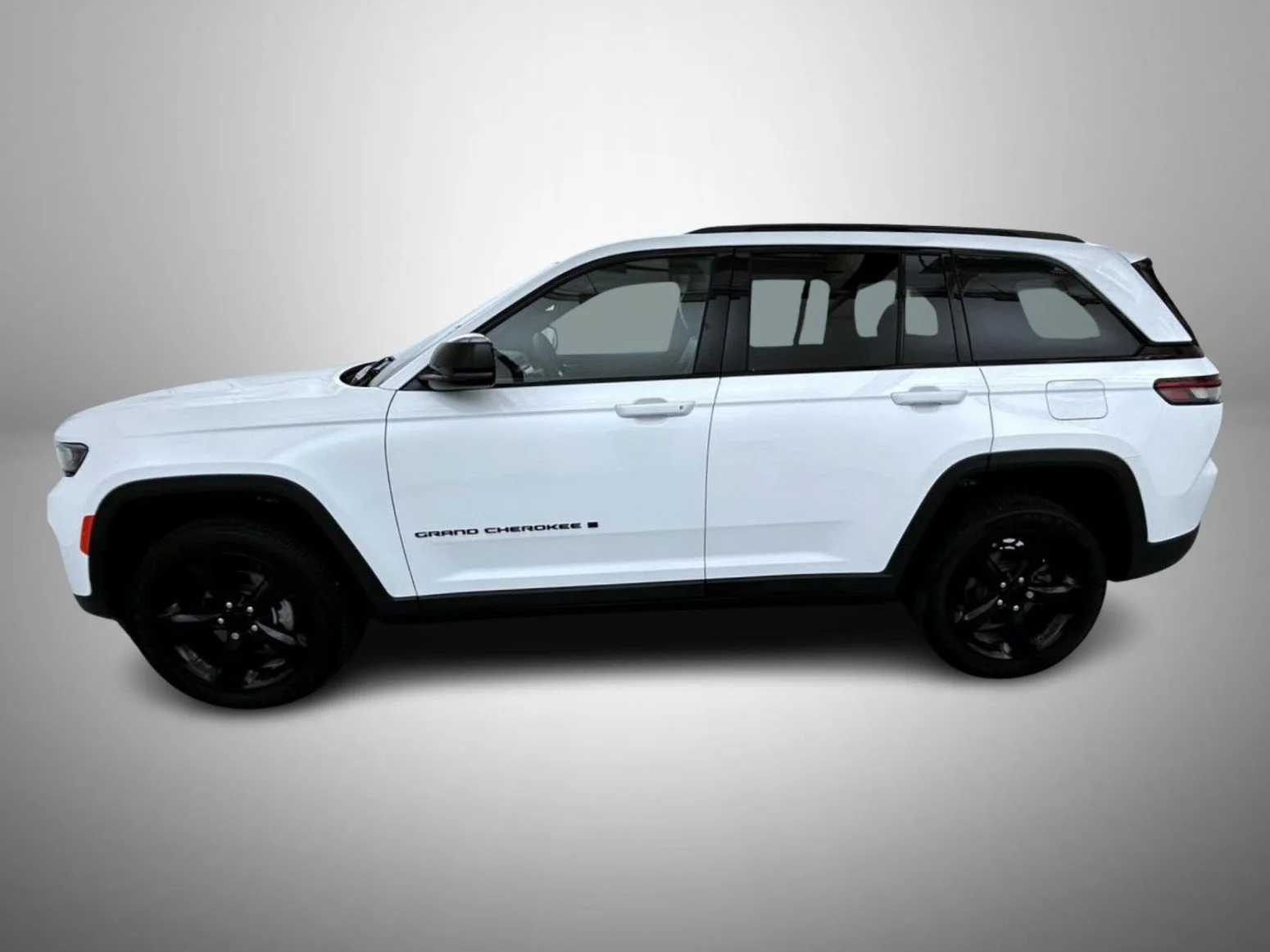 Used 2023 White Jeep Altitude X image 8