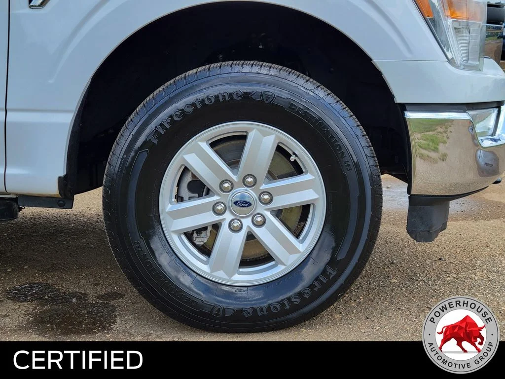 Used 2021 White Ford XLT image 12