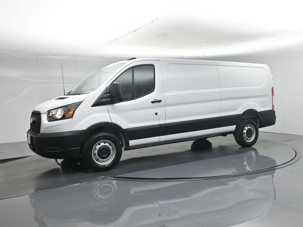 New 2026 Oxford White Ford Base image 25