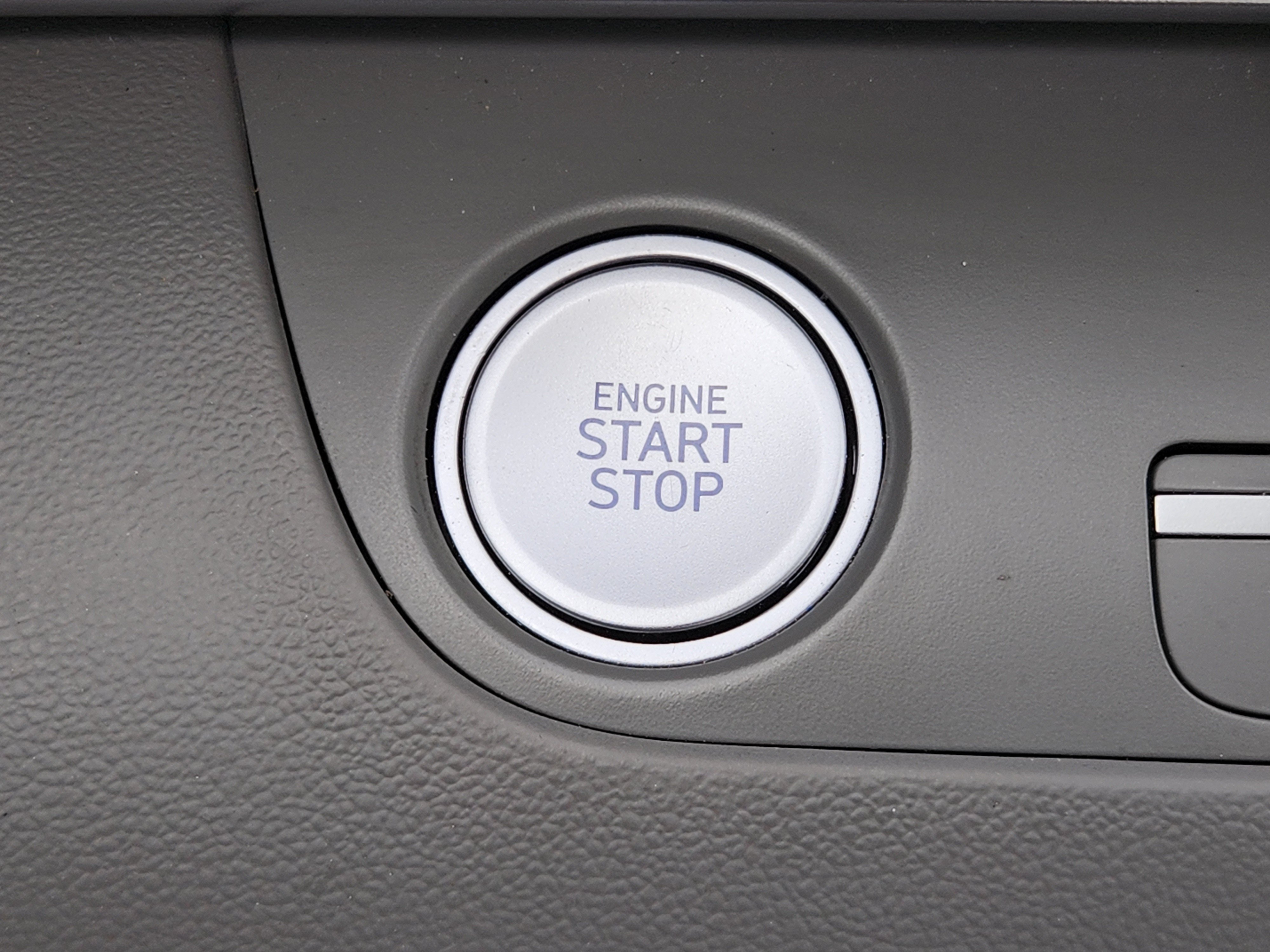 Used 2025 Intense Blue Hyundai SEL Convenience image 22