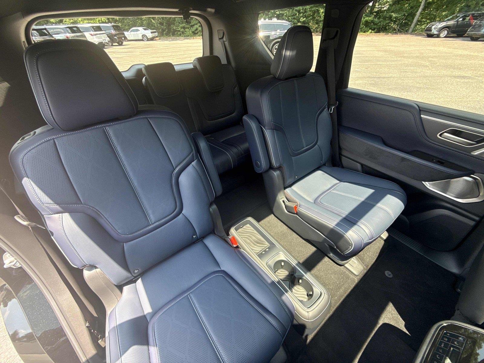 New 2027 MINERAL BLACK INFINITI Sport 4WD image 29