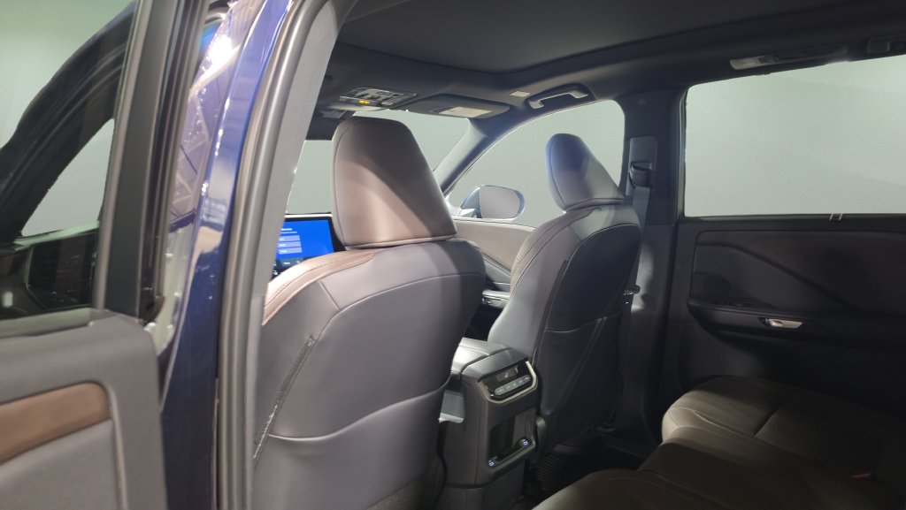 New 2026 Nightfall Mica Lexus  350 PREMIUM AWD image 17