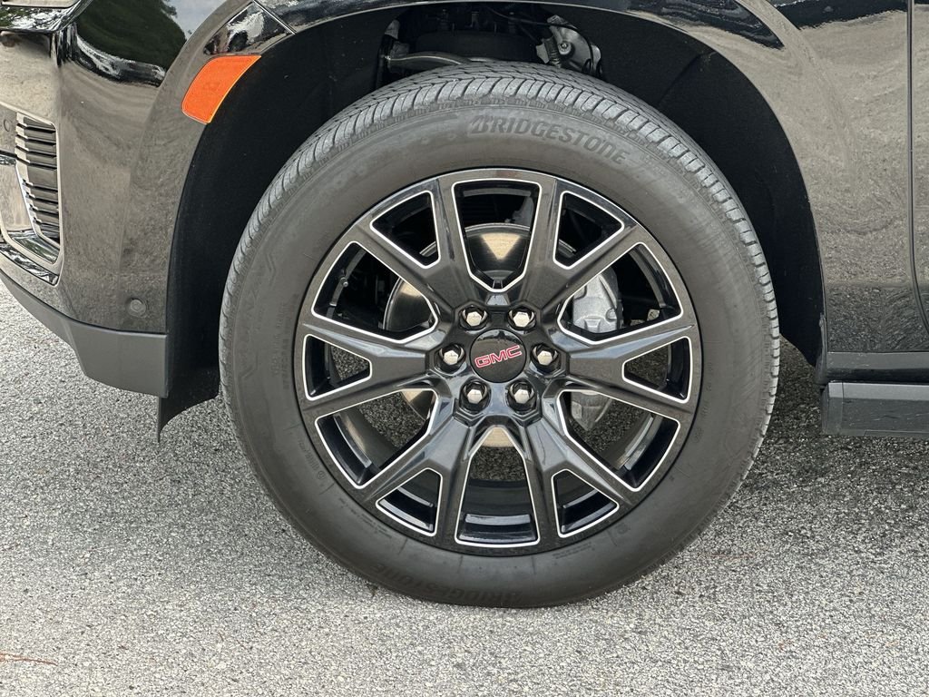 2024 GMC Yukon Denali Ultimate - Photo 33