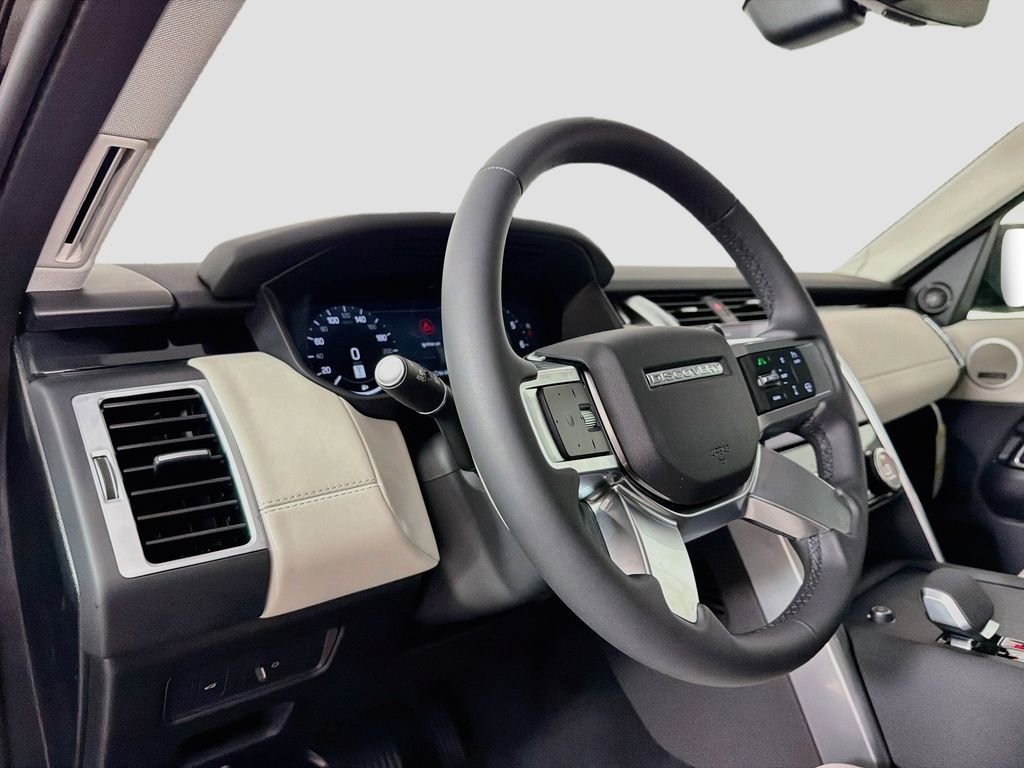 New 2026 Santorini Black Land Rover S image 9