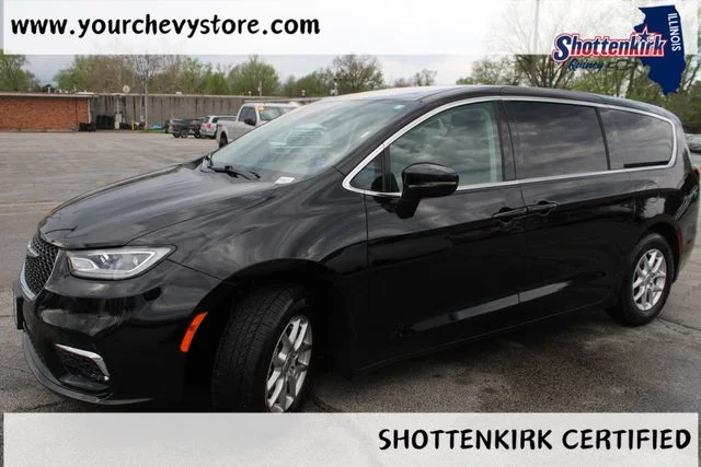 Used 2024 Black Chrysler Touring L image 2
