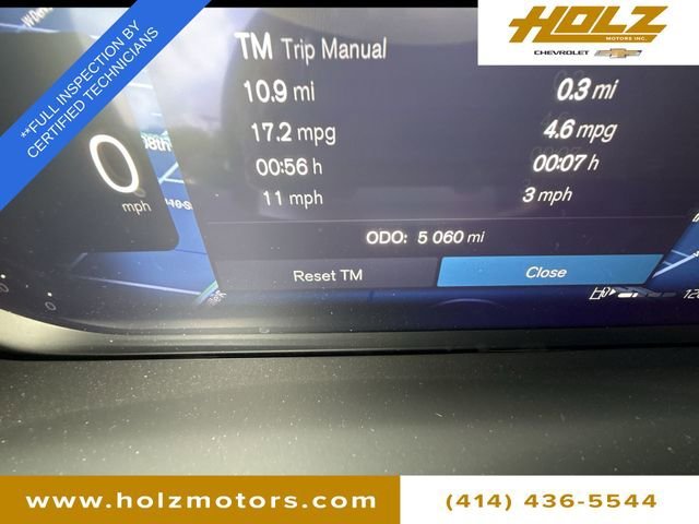 Used 2025 Gray Volvo Plus, B6 AWD Gas (mild hybrid) image 13