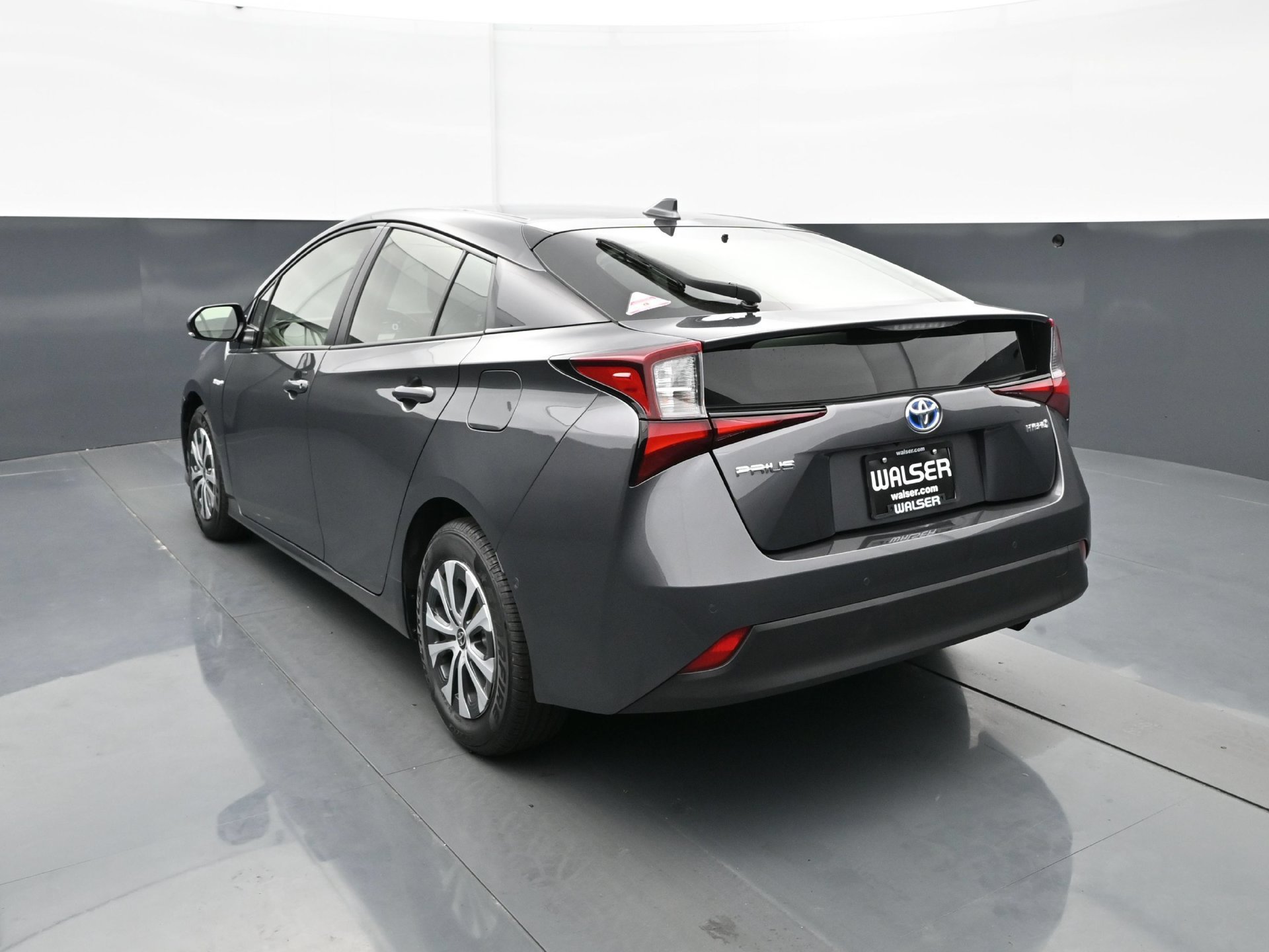 Used 2019 Magnetic Gray Metallic Toyota LE AWD-e image 5