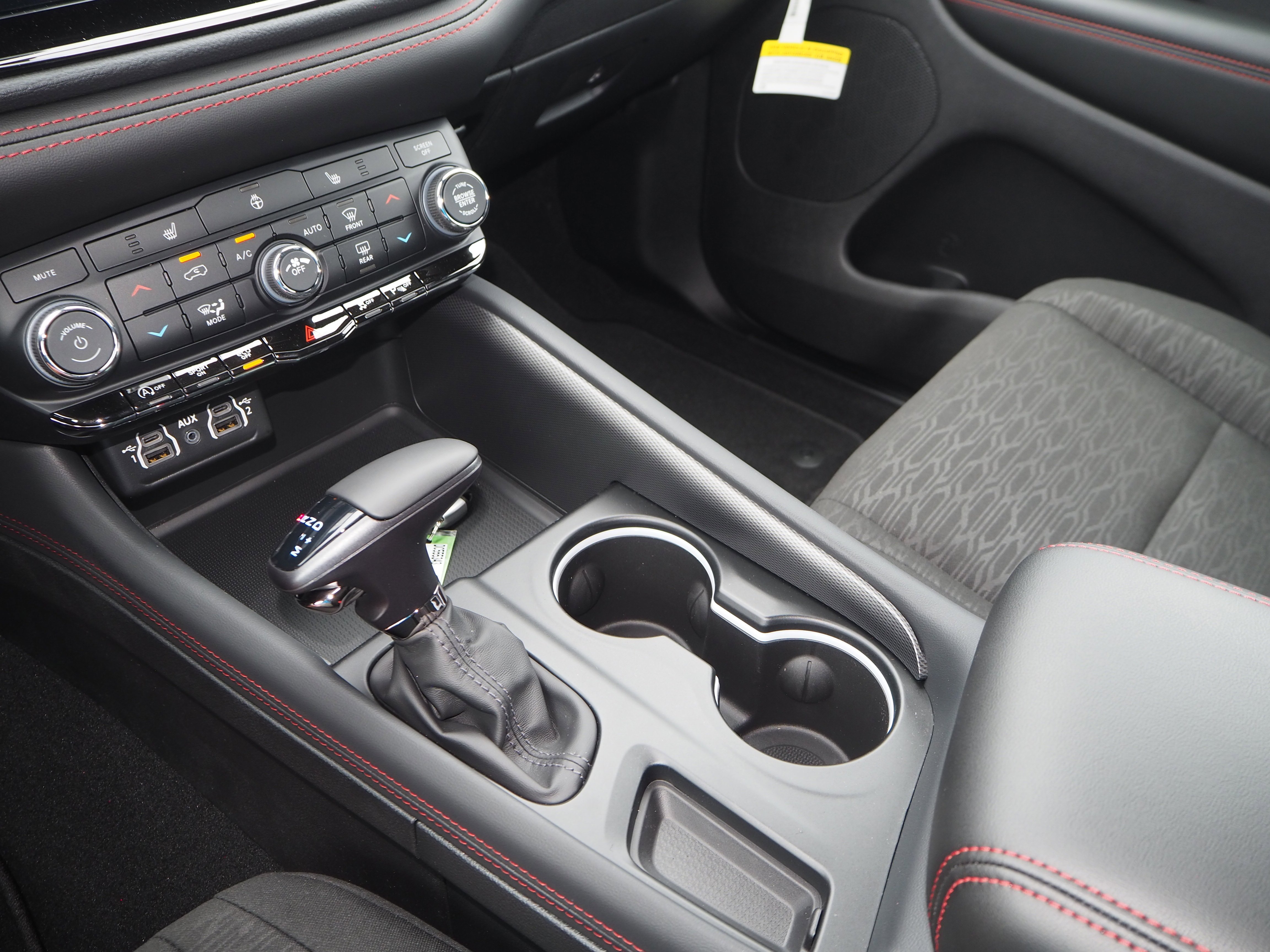 2025 Dodge Durango GT photo 4