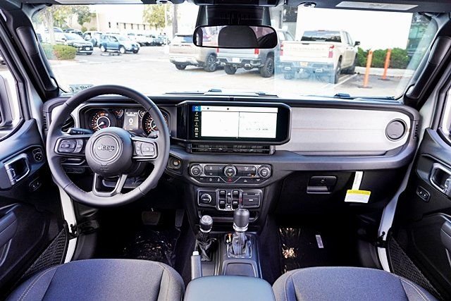 New 2026 Bright White Clear-Coat Exterior Paint Jeep Sport S image 22